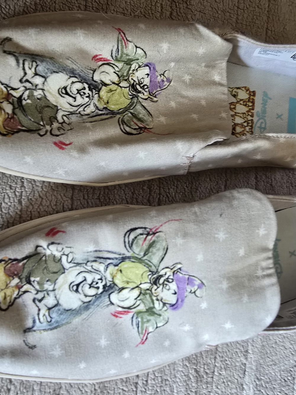 Disney Beige/lilac Slip-On Shoes with Seven Dwarfs Print